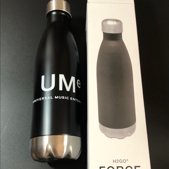NWT Universal Music Entertanment Logo hydro Bottle - Picture 3 of 5